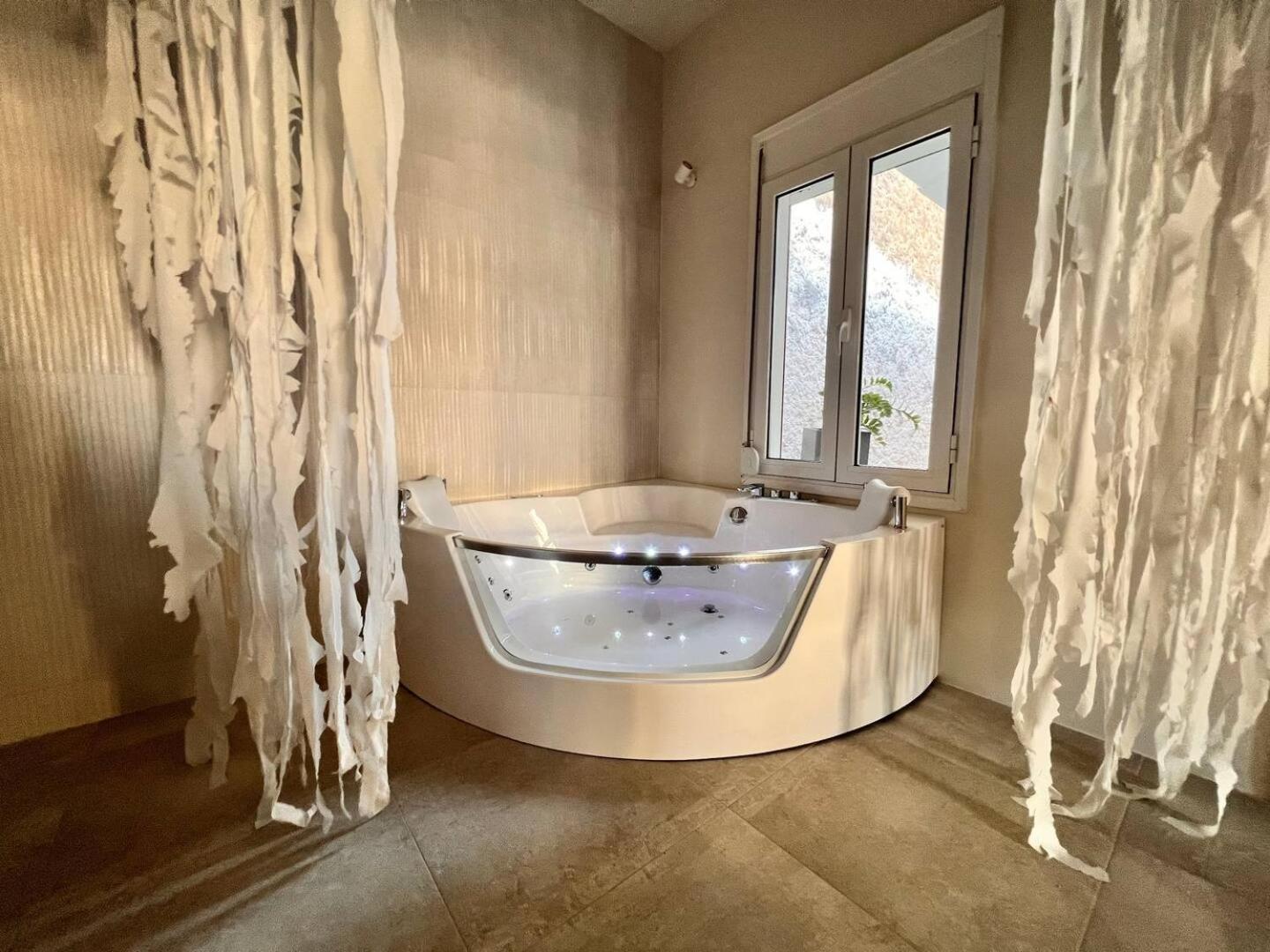 Perla Coco Jacuzzi Suites La Canée Extérieur photo